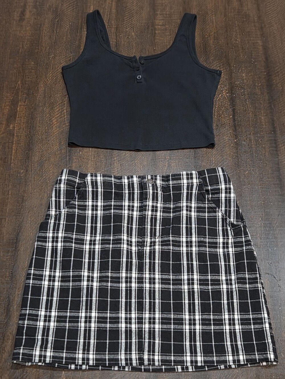 Hollister 2-Piece Set with Plaid Pencil Skirt & Cropped Henley Tanktop